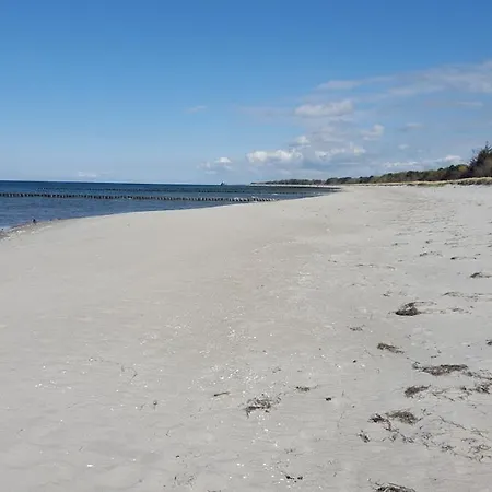 Gelbes Haus - Ostseeurlaub Bei Freunden Pruchten